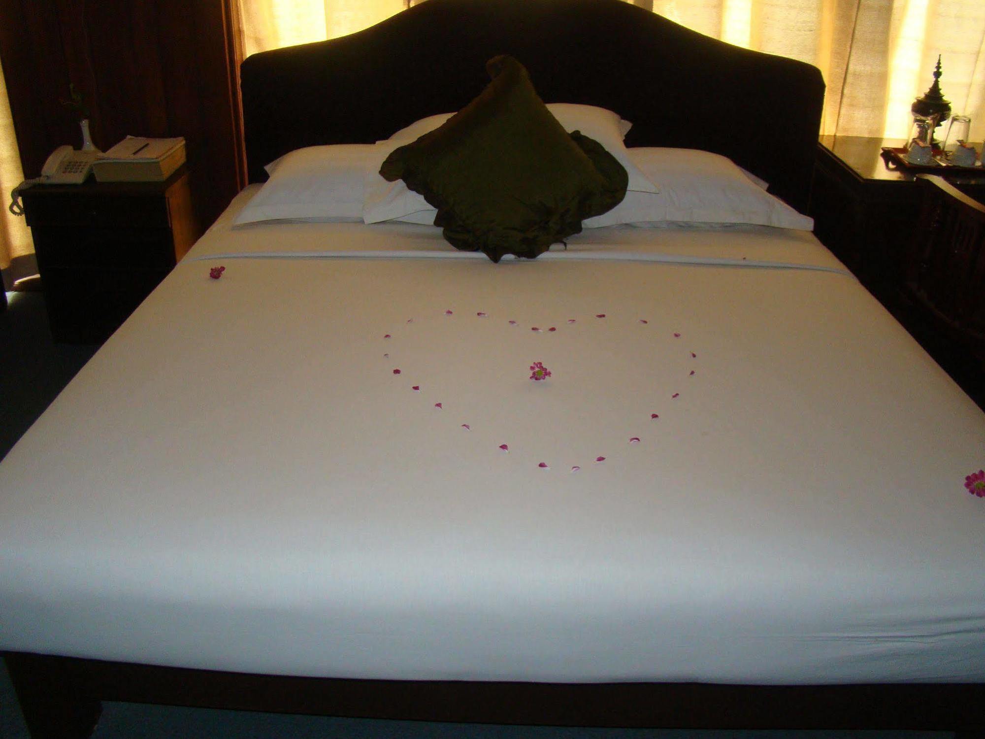 Bagan Princess Hotel Bagian luar foto